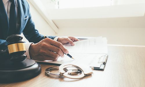 Ménottage et techniques de contrôle